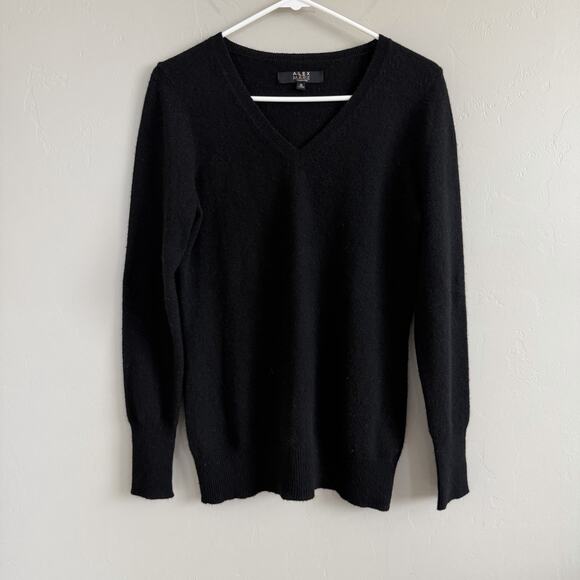 Alex Marie Woman’s 100% Cashmere V-neck Sweater Black Size M Quiet Luxury - Picture 6 of 6